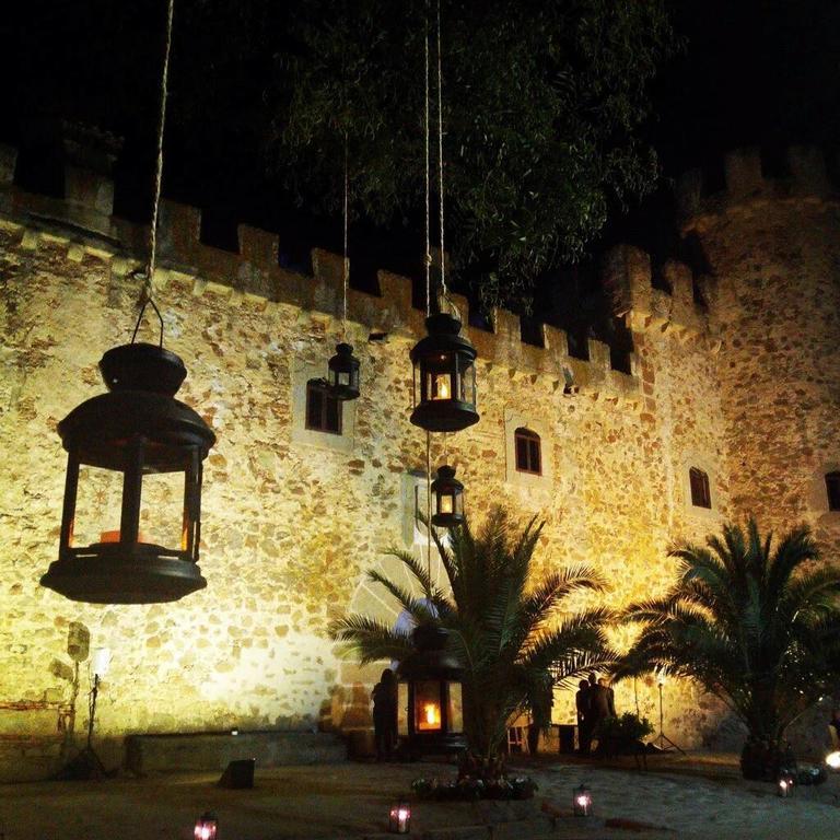 Casa Rural Castillo de Cáceres Exterior foto